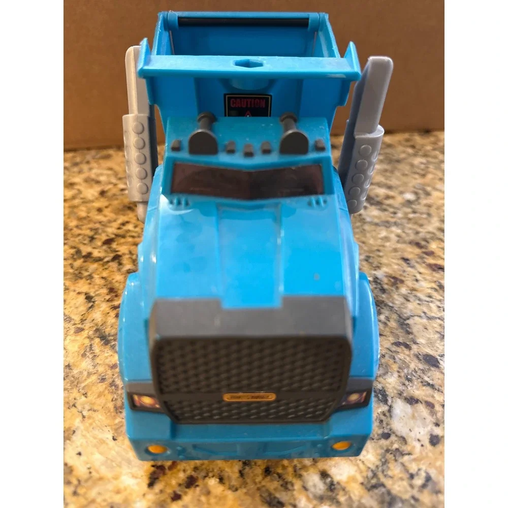 Matchbox Construction Unit 497 Blue Dump Truck Toy Vehicle‎ with Tilting Bed